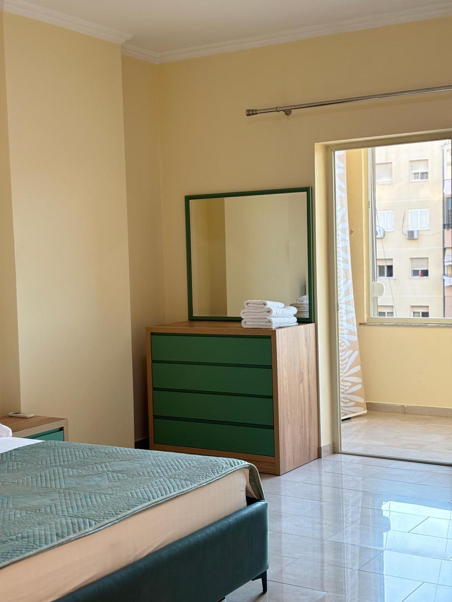 Tam 2Bdr Center Taiwan Apartment Tiranë Luaran gambar