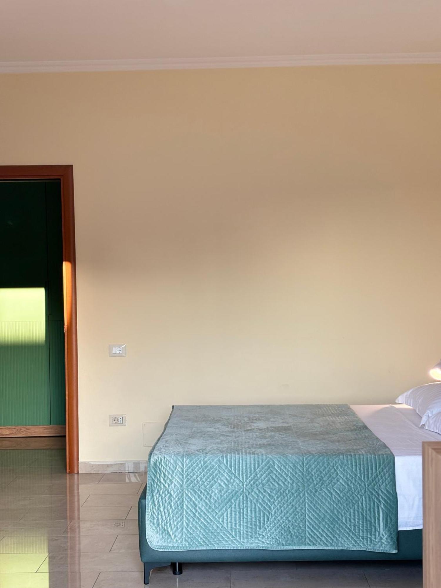 Tam 2Bdr Center Taiwan Apartment Tiranë Luaran gambar